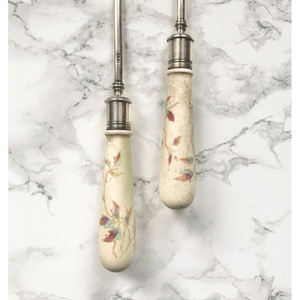 Ensemble de couverts d'hôtel de style floral en acier inoxydable avec un design élégant, parfait pour les couverts de table de restaurant. - Product Image 3