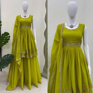 Traje Sharara con Hilo de Secuencia Foux Gorgette y Color Verde Secuencia - Product Image 2