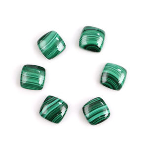 มาลาไคต์สีเขียวขัดเงาธรรมชาติ รูปทรงหมอนแบบแบน สำหรับทำเครื่องประดับ ขายส่ง ขนาดตามสั่ง - Product Image 6