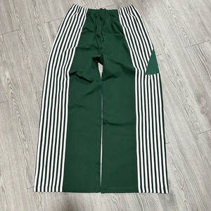 กางเกงสเวตเตอร์ถักตรงลายทางสำหรับผู้ชายกางเกงสเวตเตอร์ขากว้างสีเขียวลายทางมีลายทางจากอุตสาหกรรมที่น่าทึ่ง - Product Image 1