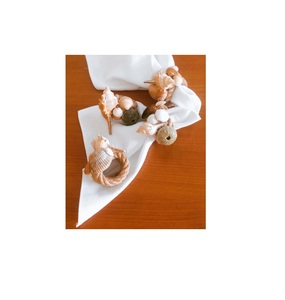 ห่วงรัดผ้าเช็ดปากหวายประดับโต๊ะ - Product Image 1