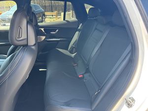 Mercedes-Benz EQE 350 4MATIC 2024 d'occasion en excellent état – Berline 1-vitesse - Product Image 3