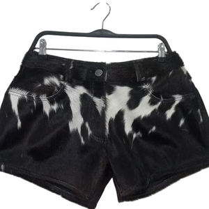 La mejor venta de pantalones cortos de cuero de vaca de Color sólido para hombre, pantalones cortos de cuero de vaca de estilo callejero con bolsillos laterales - Product Image 2