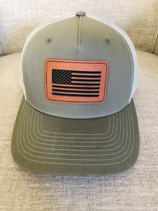 Casquettes de camionneur à 5 panneaux en cuir personnalisé, vente chaude, dos en maille, fermeture réglable, casquettes de haute qualité pour hommes et femmes - Product Image 2