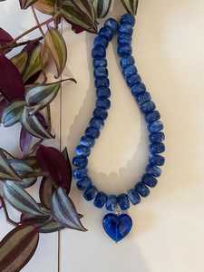 Collar de Resina Epoxi Esmaltada Colorida, Estilo Ángel Moderno, Diseños Personalizados, Ligero y Duradero, Modelo de Moda, Alta Calidad - Product Image 2