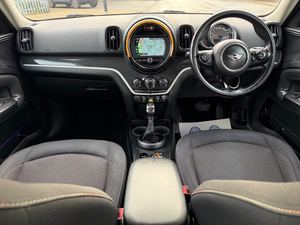 MINI COUNTRYMAN 2017 USADO, Volante a la Izquierda/Derecha - Product Image 4