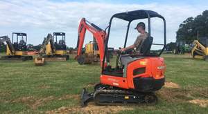 EXCAVADORA COMPACTA USADA MINI KX018-4 con MOTOR de 16.6 HP - Product Image 5