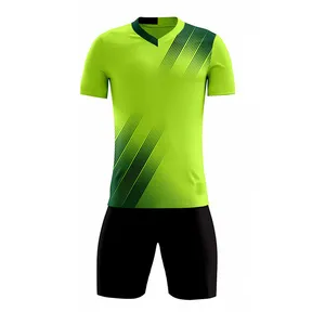 Pakaian Musim Panas 2024 pakaian sepak bola seragam pria Jersey sublimasi dibuat dengan celana pendek 100% set seragam sepak bola dibuat dari poliester