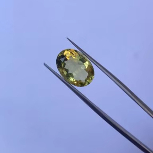 พลอยเลมอนควอตซ์ธรรมชาติความใสสูง 5.95 กะรัต ขายส่ง สีเหลืองหรูหรา สำหรับทำสร้อยข้อมือ โดยผู้ผลิตจากอินเดีย - Product Image 1