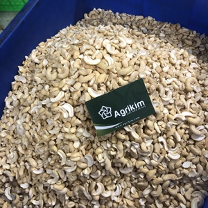 Venta al por Mayor en Vietnam de Nueces de Anacardo Tostadas Enteras 100% Naturales y Orgánicas con Sal, Alta Calidad W320. Contactar a la Sra. Doris +84 35 254 2206 - Product Image 2