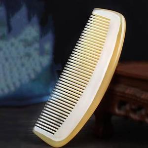 Meilleur cadeau de Noël Peigne en corne naturelle fabriqué à la main personnalisé pour coiffer les cheveux en véritable peigne en corne de boeuf de buffle PAR HF CRAFTS - Product Image 5