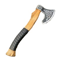 Thewizcrafts Hachette de Viking personnalisée en acier au carbone, avec manche en bois, gravée style nordique, outil de camping et de bushcraft