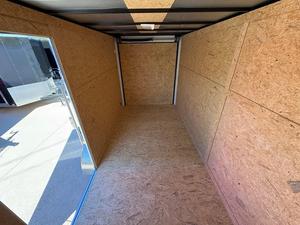 Livraison gratuite Remorque fermée/cargo 6x12 TA V-Nose Dexter 3500lb. Essieux avec freins électriques sur les deux essieux - Product Image 6