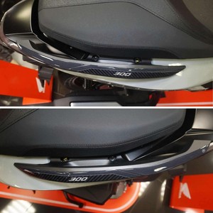 Protezioni per manubrio scooter 3D, adesivi 3D, decorazioni per serbatoio compatibili con Honda Forza 300 2018-20 - Product Image 1