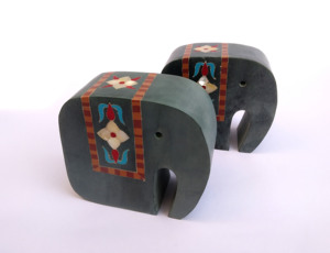 หินสบู่ทำด้วยมือสีเทาปลายหนังสือ paleva หินรูปช้างที่มีสีสันงานฝังหนังสือ2ชิ้นสนับสนุนการตกแต่ง swastik - Product Image 4