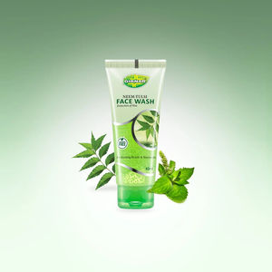 Nettoyant pour le visage Neem Tulsi 120ml - Product Image 1