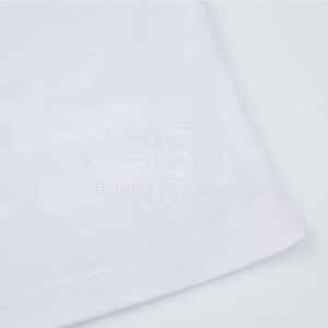 Maillot de football léger et short combinés pour l'entraînement, les matchs et la pratique d'un uniforme de football abordable - Product Image 4