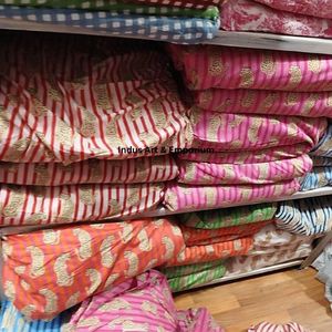 Tela de Algodón Cambray Premium Ecológica con Estampado Tradicional Jaipuri 68x68 para Decoración del Hogar, Bolsos, Cortinas y Niños - Product Image 4