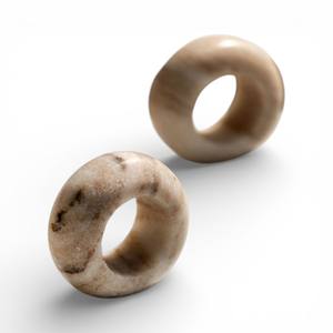 Anillos de Servilleta de Piedra Natural con Acabado Circular Liso para una Decoración de Mesa Minimalista y Elegante, Únicos - Product Image 1