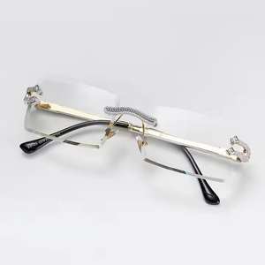 Gafas de Sol de Diseño de Lujo Unisex, Ligeras, con Lentes Degradados y Diamantes Moissanite, Cómodas para Uso Diario - Product Image 4