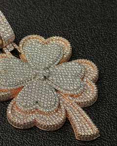 Pendentif trèfle en argent sterling 925 de style hip-hop de luxe, serti de diamants, plaqué or, personnalisé, moissanite, bijoux fins - Product Image 2