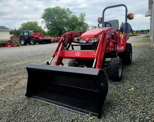Tracteur agricole Massey Ferguson GC2600 4WD d'occasion avec moteur de 70 CV, boîte de vitesses et pompe, garantie de 2 ans, haute productivité - Product Image 3