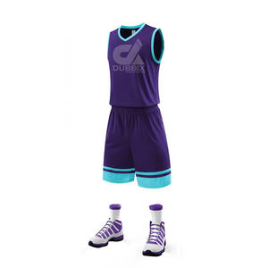 Ensemble d'uniformes de basket-ball respirants personnalisables provenant d'un fabricant chinois, design de maillot d'équipe pour la saison estivale avec nom d'équipe personnalisé - Product Image 2
