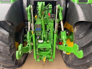 John Deere 6130R Tractor Agrícola Usado en Venta Equipo Usado de Calidad con Motor Principal, Engranaje, Bomba, Cojinete y Caja de Cambios - Product Image 4