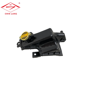 Tanque de refrigerante del fabricante de 40 años para Mitsubishi FUSO CANTER 13 '~ 3,5 W/CAP OEM # ML241485 - Product Image 1