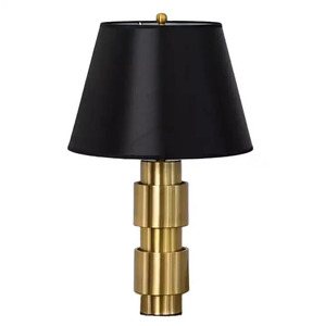 Lampe de table de chevet décoration d'éclairage en métal fait à la main décorative pour la maison lampe de table dorée pour la décoration de salle d'étude - Product Image 6