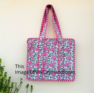 Sac fourre-tout en coton indien imprimé bloc à main sac d'épicerie matelassé pour femmes fermeture à glissière faite à la main par les femmes pour l'été/hiver - Product Image 1