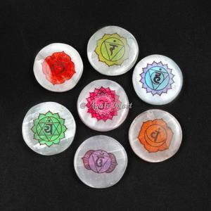 Cristal de piedra curativa natural 7 Chakra símbolo selenita conjunto pulido siete Chakras losa de selenita para Decoración - Product Image 1