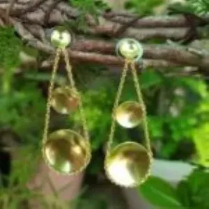 SOUMYA CREATIONS Pendientes Colgantes de Latón Chapado en Oro Hechos a Mano con Forma de Bola y Engaste de Garra para Mujer, de la India (Rajasthan) - Product Image 3