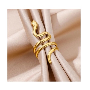 Vente en gros de ronds de serviette de table de mariage avec tête de cheval au design moderne Réglage de table écologique en métal de première qualité - Product Image 3