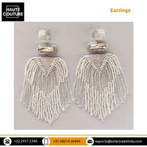 ชุดปาร์ตี้ตอนเย็นทำมือผู้หญิงเครื่องประดับแฟชั่นต่างหูระย้าลูกปัดงาช้าง - Product Image 4