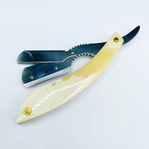 Vente en gros Rasoir droit professionnel Rasoirs pliants Logo personnalisé en acier inoxydable avec manche en bois Utilisation durable du visage - Product Image 2