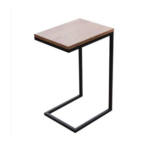 โต๊ะมุมชุบสีดำรูปตัว C พร้อมหินอ่อนสีขาวหรูหราดีไซน์โดดเด่นสำหรับห้องนั่งเล่นและโรงแรมเฟอร์นิเจอร์ทำจากโลหะ - Product Image 4