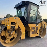 Compacteur vibrant à double tambour Caterpillar CB64B d'occasion, poids de travail 12 tonnes, moteur diesel 106KW, d'origine Japon
