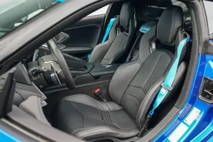 Chevrolet Corvette Stingray 2020 en parfait état - Product Image 2