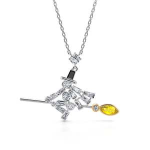 Collier Jeulia en argent sterling avec sorcière sur balai et chaîne à maillons plaquée or - Product Image 1