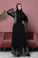 Abaya noire brodée pour femmes, manches longues, longueur au sol, robe modeste, style moyen-oriental, motif floral.