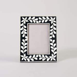 Fourniture directe d'usine de cadres photo incrustés de résine exclusifs Produit de cadre en résine de haute qualité - Product Image 2