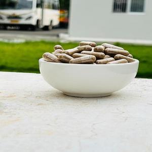 Naturalezas Noni Secret Un secreto pasó de tierra en tierra Ahora capturado en una mano de cápsulas Recupera tu salud con cada dosis - Product Image 3