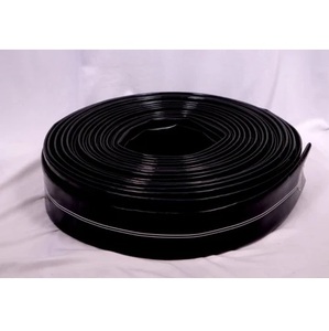 La tubería de riego por goteo plana respetuosa con el medio ambiente conserva el agua mientras impulsa la producción de cultivos accesible a un precio razonable - Product Image 1