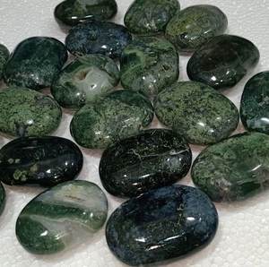 Pierre de paume en agate mousse naturelle pour la guérison Reiki, cristal d'agate mousse, cristal de guérison en agate mousse verte pour la méditation - Product Image 4