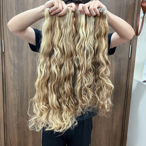 Luxueux surbrillance Piano couleur trame Extensions de cheveux cheveux humains vietnamiens Double dessiné Machine à coudre trame cheveux ondulés faisceaux - Product Image 5