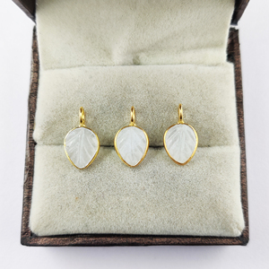 มูนสโตนสีรุ้งธรรมชาติไฟคุณภาพสูง10X8มม. ใบไม้แกะสลัก925เงินสเตอร์ลิงทองฝาปิดจี้พลอยเสน่ห์ - Product Image 2