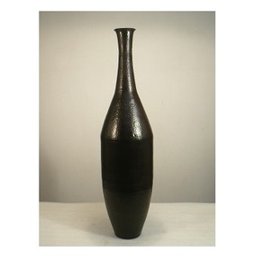 Black Hammered Metal Flower vase for Home Decor - Product Image 4