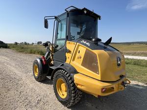 2022 244L Kubota Motor rueda de cargador frontal Eaton cilindro hidráulico bomba de caja de cambios 8 toneladas 2 toneladas 1 año utilizado para cubo de uso doméstico - Product Image 5