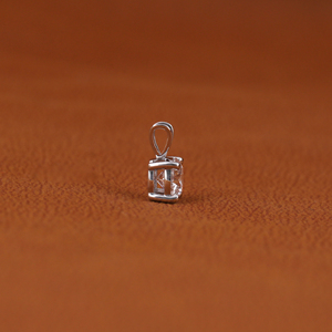 Diseño personalizado lujoso mínimo platino corte redondo laboratorio cultivado diamante colgante nuevo estilo clásico de moda - Product Image 4